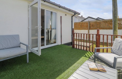 Dinas Dinlle Cottage | Sea Breeze