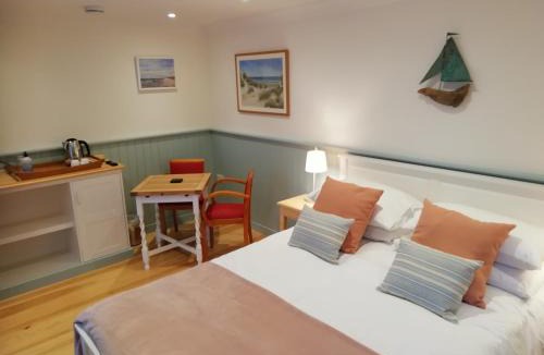 Freshwater Bed & Breakfast | Sea Breeze