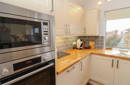 Totland Bay Cottage | Sea Breeze