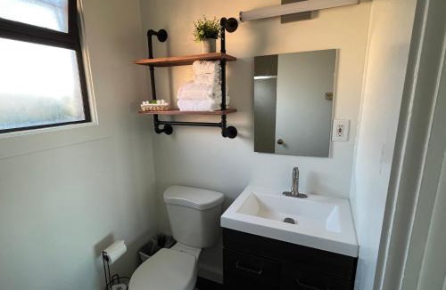 Rockaway Beach Hotel | Sea Breeze Motel