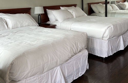 Rockaway Beach Hotel | Sea Breeze Motel