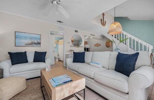 Miramar Beach Apartment | Sea Cabin 10B