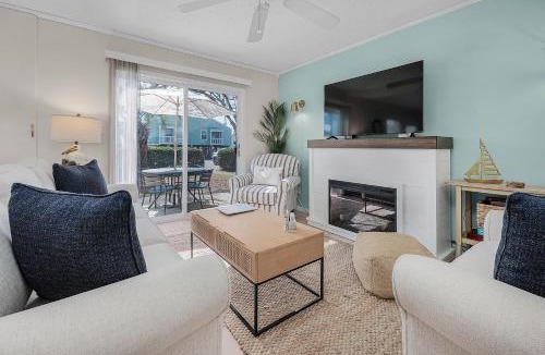 Miramar Beach Apartment | Sea Cabin 10B