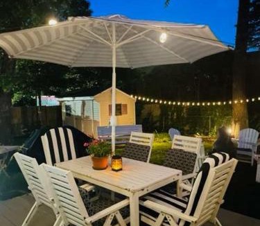Wading River House | Sea Cliff Charm: 5 Mins to Beach, Firepit