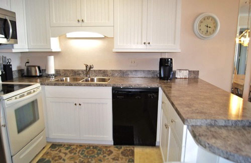 Ocean Drive Condo | Sea Cloisters I Ocean Front Beach Retreat