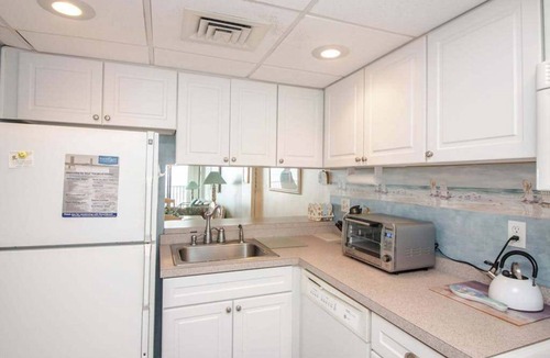 Bethany Beach Condo | Sea Colony 7th floor condo w/elevator, shared sauna, and ocean view