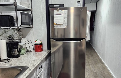 Mereta House | Sea container tiny home that doesn't feel tiny!