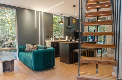 Index Cabin | Sea Containers-Hot Tub/Steam/Sauna/Cold Plunge