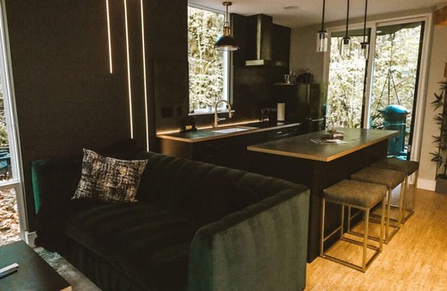Index Cabin | Sea Containers-Hot Tub/Steam/Sauna/Cold Plunge