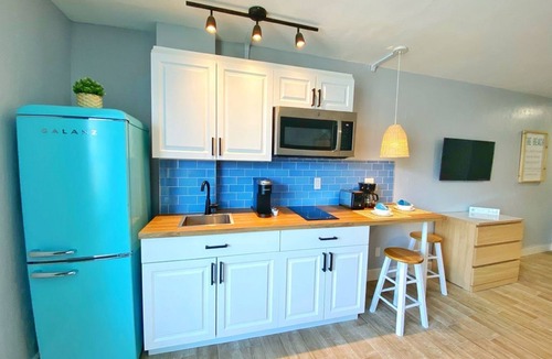 Bostwick Park House | Sea Dip Resort Studios