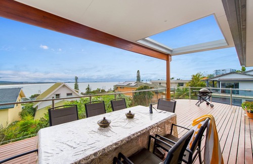 Bonny Hills Apartment | Sea-eagle sanctuary - views, pool, stroll to beach
