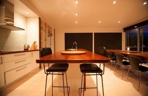 Walkerville North House | Sea Eagle Waterfront Beach House