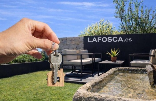 La Fosca Apartment | Sea-facing apartment on the Costa Brava