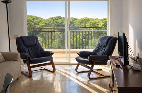 La Fosca Apartment | Sea-facing apartment on the Costa Brava