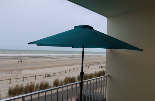 Fort-Mahon-Plage Apartment | * SEA-FACING, COMFORTABLE APARTMENT IDEAL FOR FAMILIES-EXCEPTIONAL VIEW