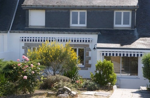 La Turballe House | SEA-FACING VILLA IN LARGE, COMFORTABLE GARDEN + 200M2