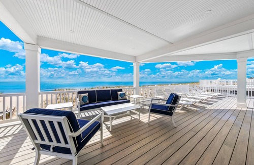 Beach Haven Gardens House | “Sea Forever” Holgate Oceanfront- pet friendly, elevator, 5 Br