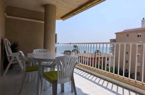 Torreblanca Apartment | Sea front 2-bedroom apartment with al fresco terrace