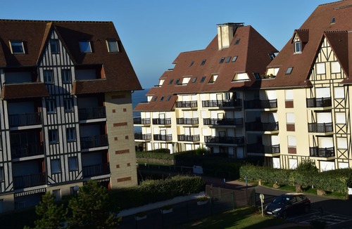 Cabourg Apartment | Sea Front Residence Appt F2 - Direct Beach Access - Near Thalasso