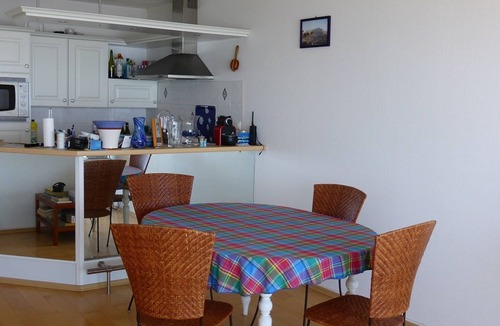 Les Sables d'Olonne Apartment | Sea-front T3 apartment with parking, sleeps 5