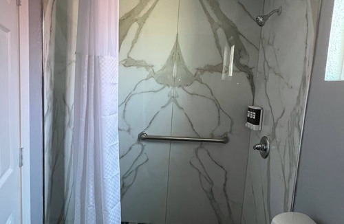 Downtown Hotel | Sea Garden Inn