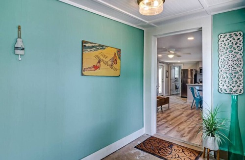 Fernandina Beach Apartment | Sea Glass Cottage #1 | Steps to Beach | Outdoor Courtyard