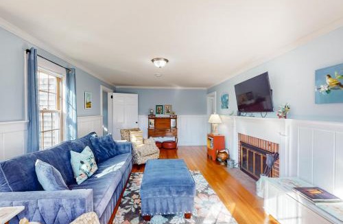 Sandwich House | Sea Glass Cottage