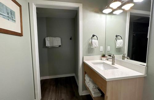 Seaside Hotel | Sea Glass Inn