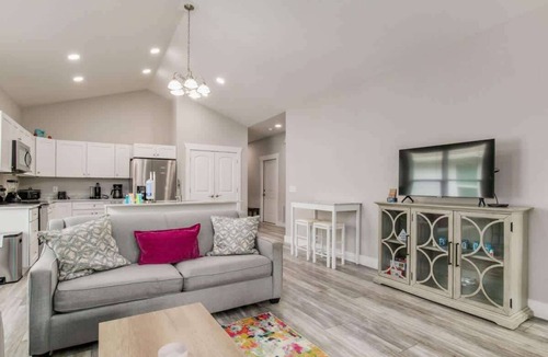 Ono Island House | Sea Glass Pet-Friendly 5 Minutes From Beach!