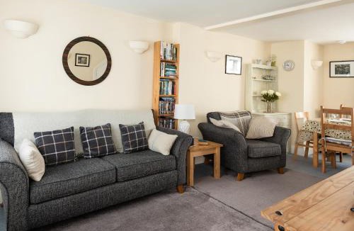 Port Isaac House | Sea Glimpses