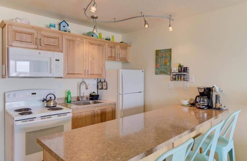 Lincoln City Condo | Sea Gypsy Rentals - Oceanfront Suite