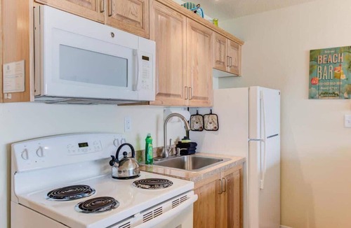 Lincoln City Condo | Sea Gypsy Rentals - Oceanfront Suite