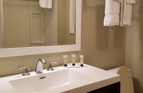 Shinnecock Hills Hotel | Sea Haven Resort Motel