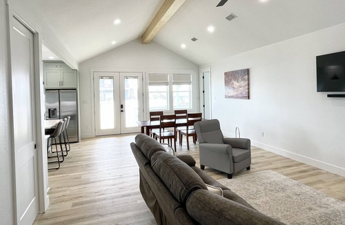 Galveston House | Sea Isle Canal House with private pool