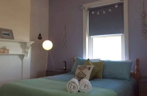 Penneshaw House | Sea J's, KI (Kangaroo Island): absolute waterfront