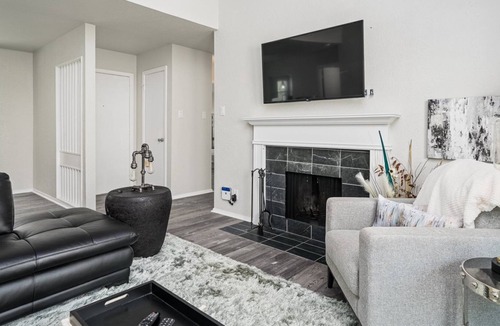 Sailhouse Condo | Sea La Vie | Access to Lighted Fishing Pier + Pool