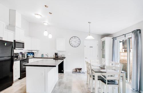 Pacific Beach House | Sea La Vie