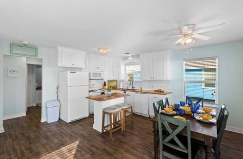 Surfside Beach House | Sea Me Relaxin · Walk to Beach | Sunset Bay Views | Pet Friendly