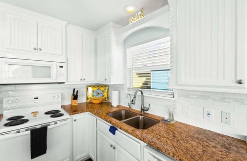 Surfside Beach House | Sea Me Relaxin · Walk to Beach | Sunset Bay Views | Pet Friendly