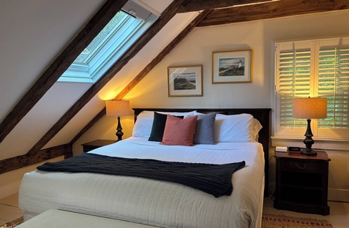 West Brewster Bed & Breakfast | Sea Meadow Inn