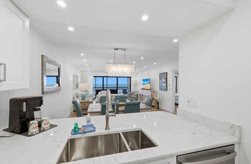 Boca Grande Condo | Sea Oats 215 - Pool/Spa - Elevator - Sleeps 6