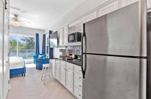 Rosemary Beach Condo | Sea Pointe 30A 200–Balcony–Sleeps 2