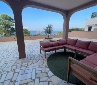 Cove Murtar Apartment | Sea Sage Suites