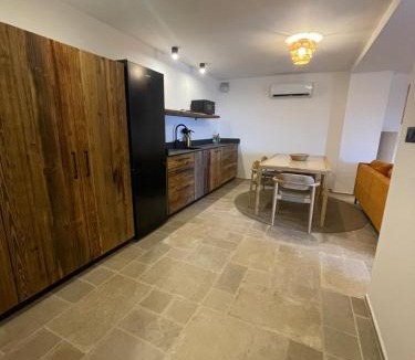 Cove Murtar Apartment | Sea Sage Suites