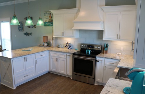 Port Bolivar House | Sea, Sand & Stars - Beautiful Home, 2 minute walk to Beach