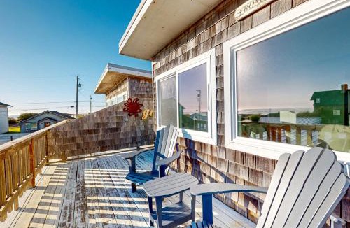 Pacific Beach Apartment | Sea Scallop