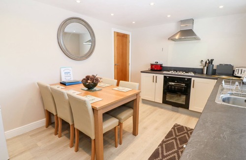 Dinas Cottage | Sea Scape