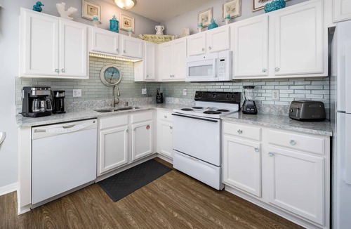 Fort Walton Beach Condo | Sea Shell at Sunset Cottages on Okaloosa Island- Openings Spring, Summer, Fall