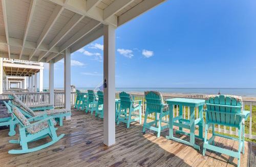 Freeport House | 'Sea Shell Chalet': Oceanfront Surfside Beach Gem