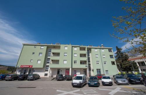 Istok Apartment | Sea & Sky Retreat
